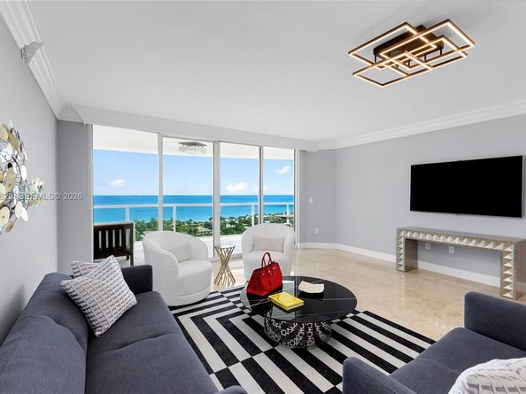 20201 E Country Club Dr 2506, Aventura FL 33180