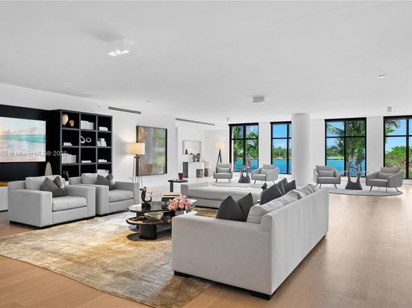 7025 Fisher Island Dr 7025, Miami Beach FL 33109