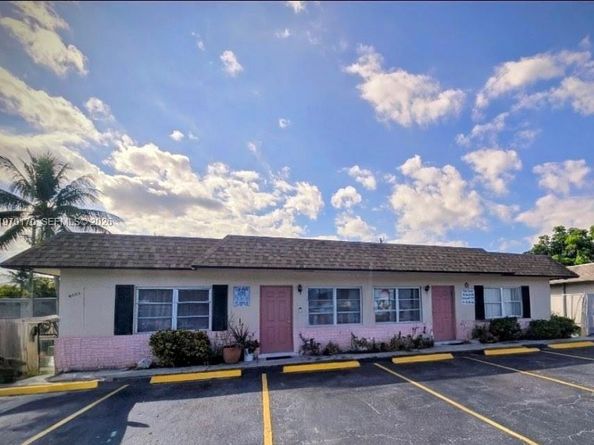 4001 NW 31st Ave, Lauderdale Lakes FL 33309