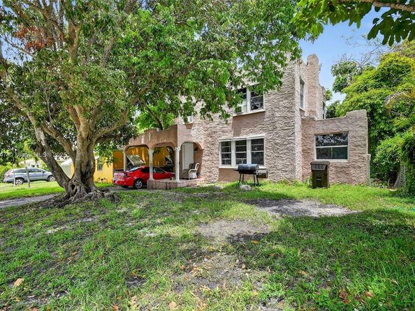 919 32nd St, West Palm Beach FL 33407