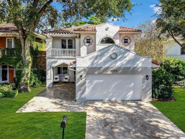 3559 Forest View Cir, Dania Beach FL 33312