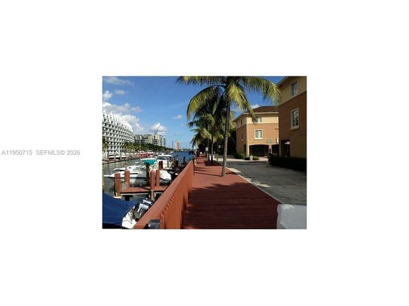 2931 NE 185th St 1101, Aventura FL 33180