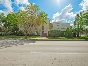 709 Curtiss Pkwy