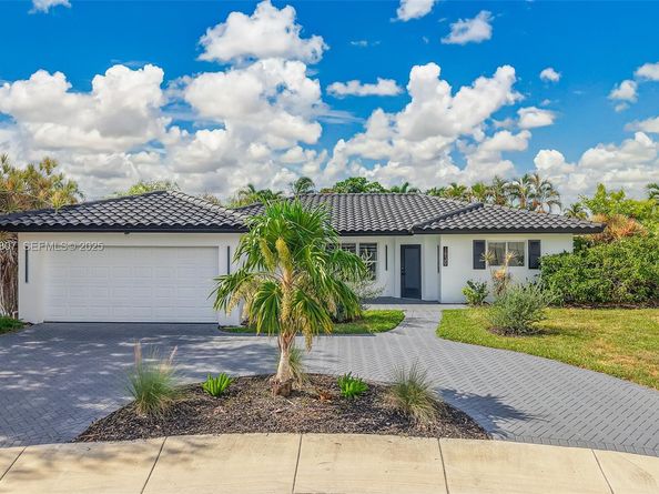 1830 NE 65th Ct, Fort Lauderdale FL 33308