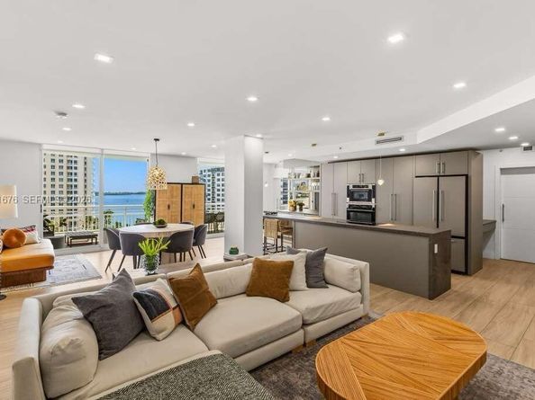 888 Brickell Key Dr 1207, Miami FL 33131