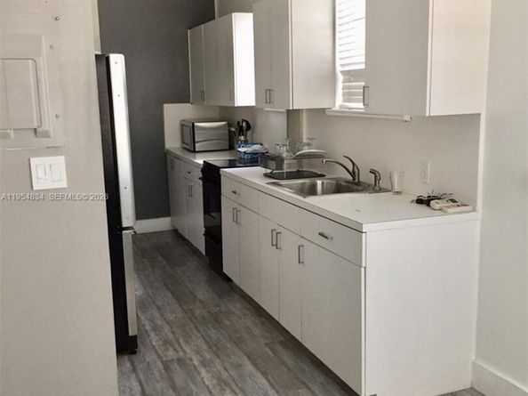 610 8th St 103, Miami Beach FL 33139