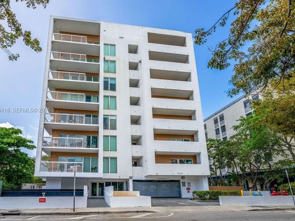2740 SW 28th Ter 705, Miami FL 33133