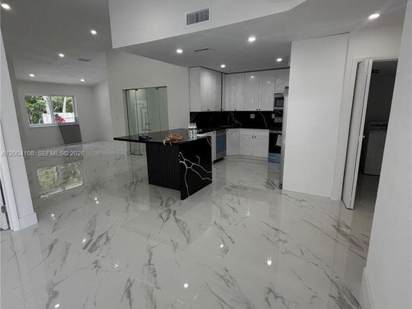 8981 SW 5th Ln, Miami FL 33174