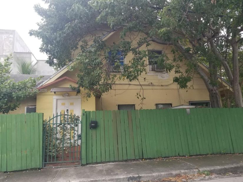 1245 NW 7th Ct, Miami, FL 33136 - For Sale