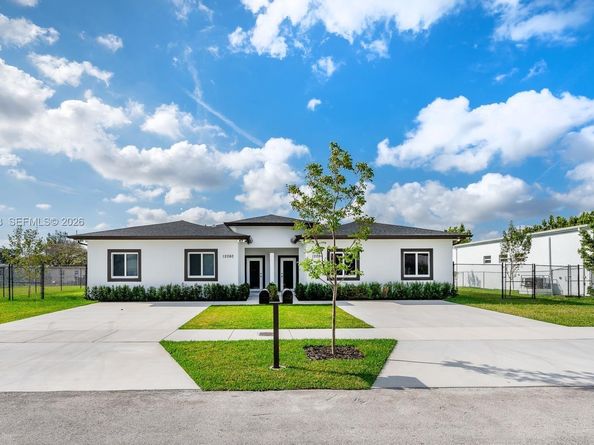 12080 & 12090 SW 213th St, Miami FL 33177