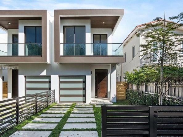 1247 SW 13 Ave, Miami FL 33135