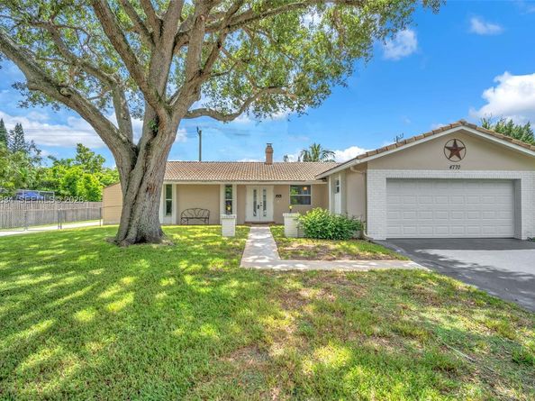 4770 SW 70th Ter, Davie FL 33314