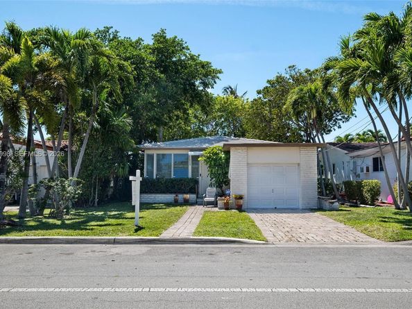 9516 Byron Ave, Surfside FL 33154