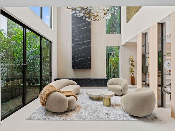 4534 Sheridan Ave, Miami Beach FL 33140