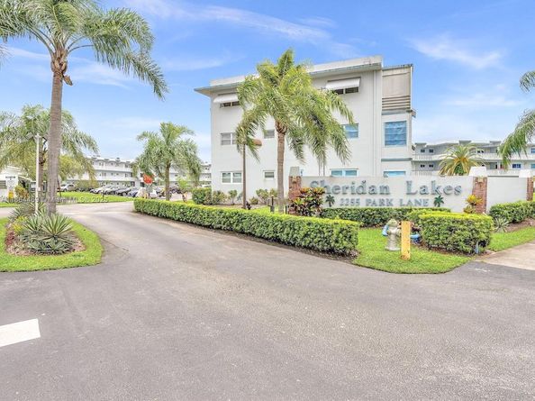 2300 Park Ln 105, Hollywood FL 33021