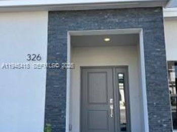 326 NE 1st Dr