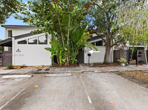 7120 SW 112th Ave, Miami FL 33173