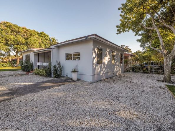 424 NW 53rd St, Miami FL 33127