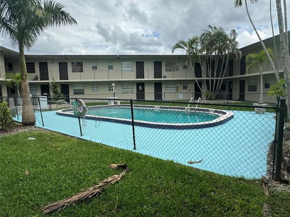 3901 SW 112th Ave 34, Miami FL 33165