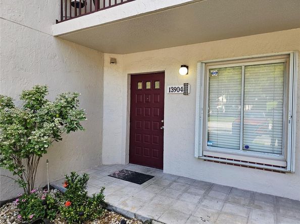 13904 SW 91st Ter 13904, Miami FL 33186