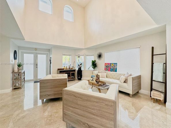 10620 SW 67th St, Miami FL 33173