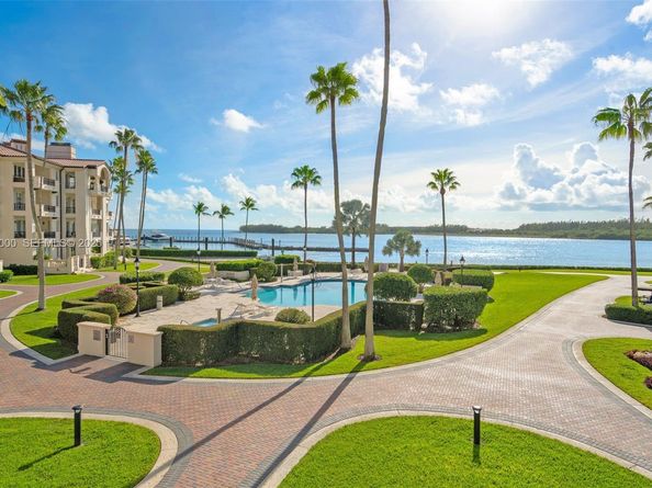 2124 Fisher Island Dr 2124, Miami Beach FL 33109