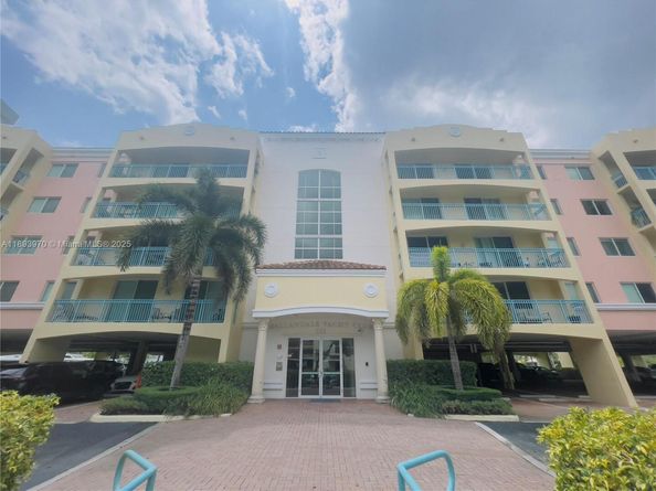 201 Golden Isles Dr 510, Hallandale Beach FL 33009
