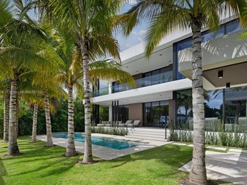 13225 Arch Creek Terr