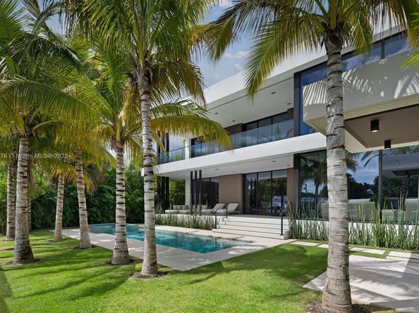 13225 Arch Creek Terr, North Miami FL 33181