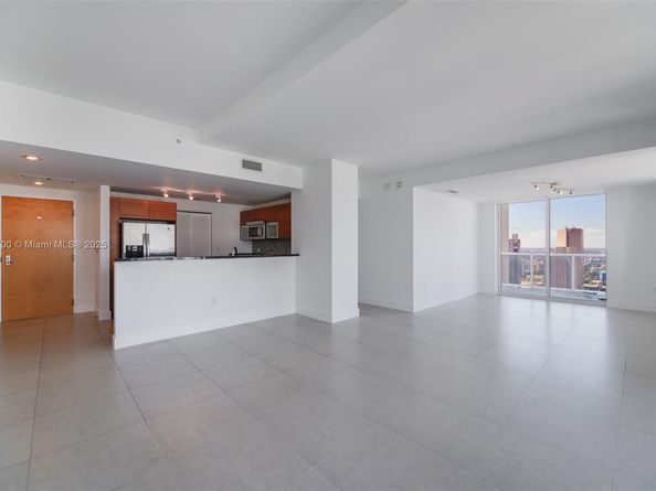 253 NE 2nd St 3902, Miami FL 33132