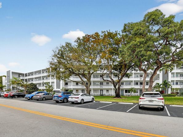 2070 NEWPORT Q Drive, Deerfield Beach FL 33442