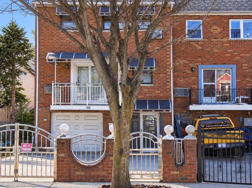 1792 Lacombe Avenue, Bronx NY 10473