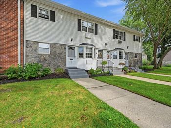 2310 Wilshire Lane