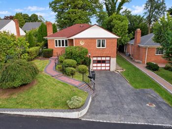 72 Mohawk Road