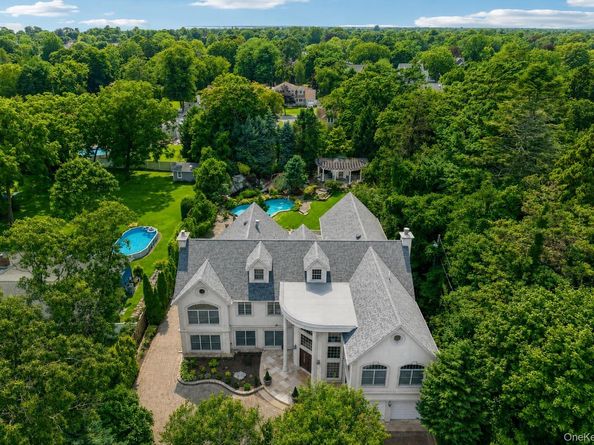 244 Foster Avenue, Sayville NY 11782