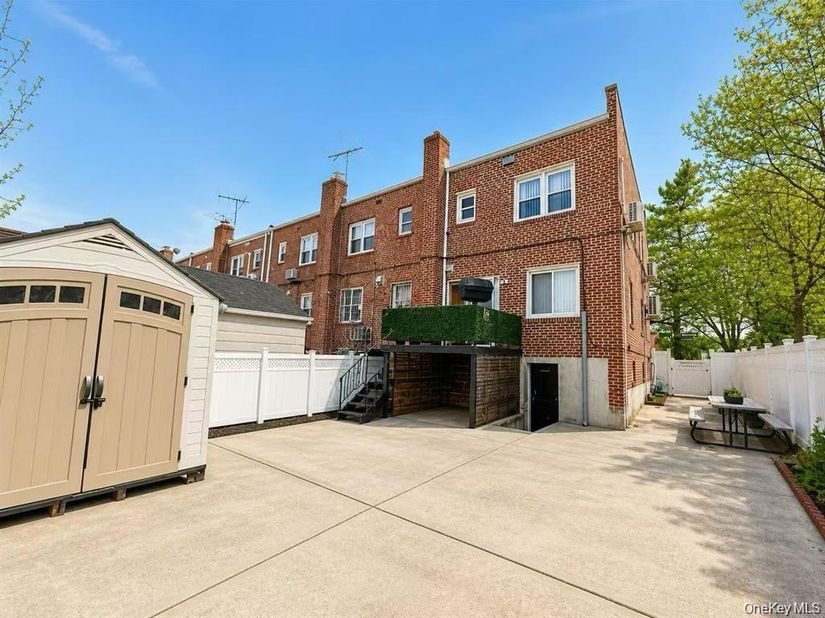 75-01 167th Street, Fresh Meadows NY 11366