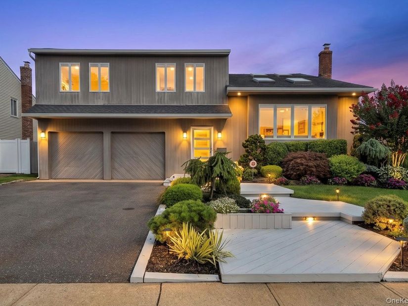 3087 Lydia Lane, Bellmore NY 11710