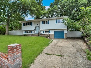 21 University Drive