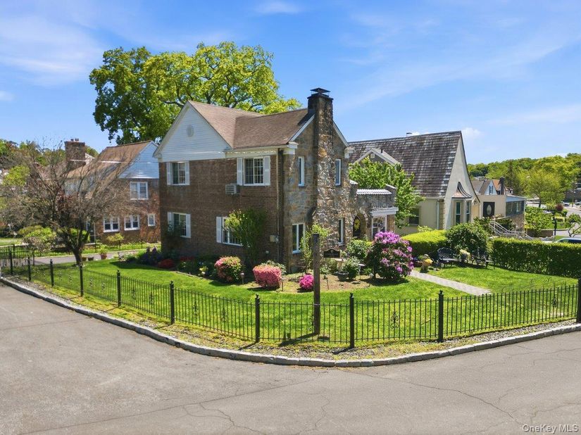 51 Cumberland Drive, Yonkers NY 10704