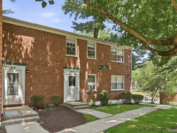 186 Pinewood Road 56, Hartsdale NY 10530
