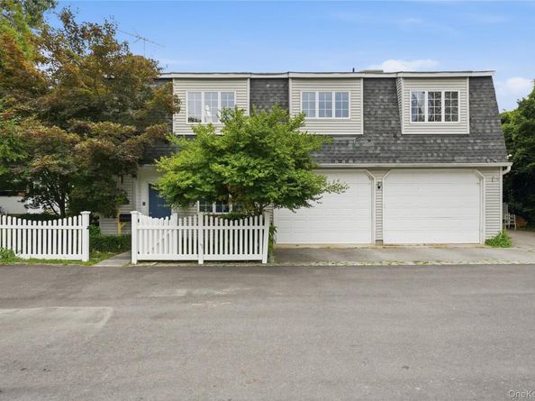 3 Finnin Place, Bayville NY 11709