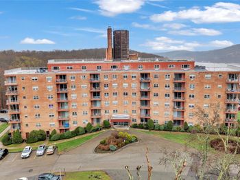 1 Lakeview Drive
