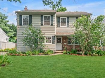 202B 1st Street