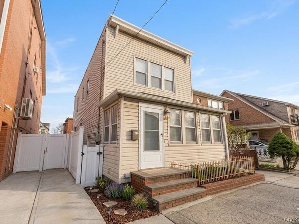 61-17A 165th Streets, Fresh Meadows NY 11365