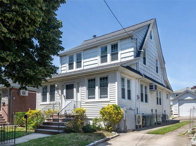 15719 13th Avenue, Whitestone NY 11357