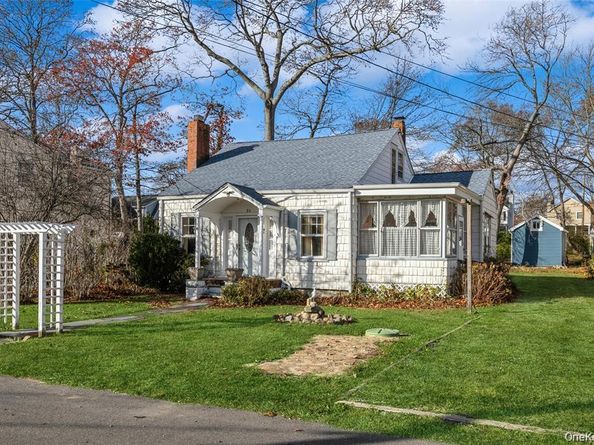 84 Riviera Drive, Mastic NY 11950
