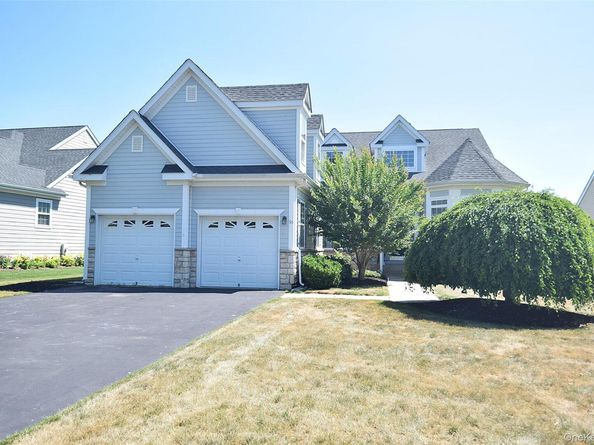 56 Foxglove Row, Aquebogue NY 11901