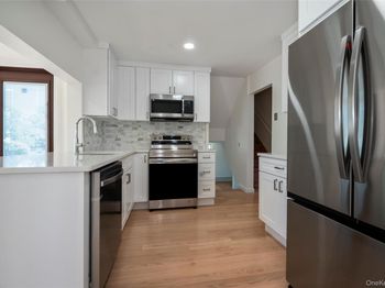 190 W Waukena Avenue