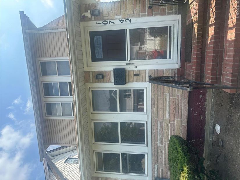 10742 Robard Lane, Queens Village NY 11429