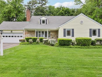 6 Berry Lane